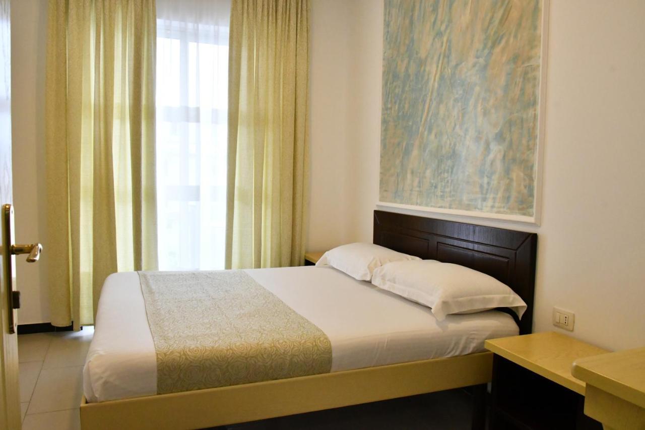 Hotel Elite Golem (Tirana)