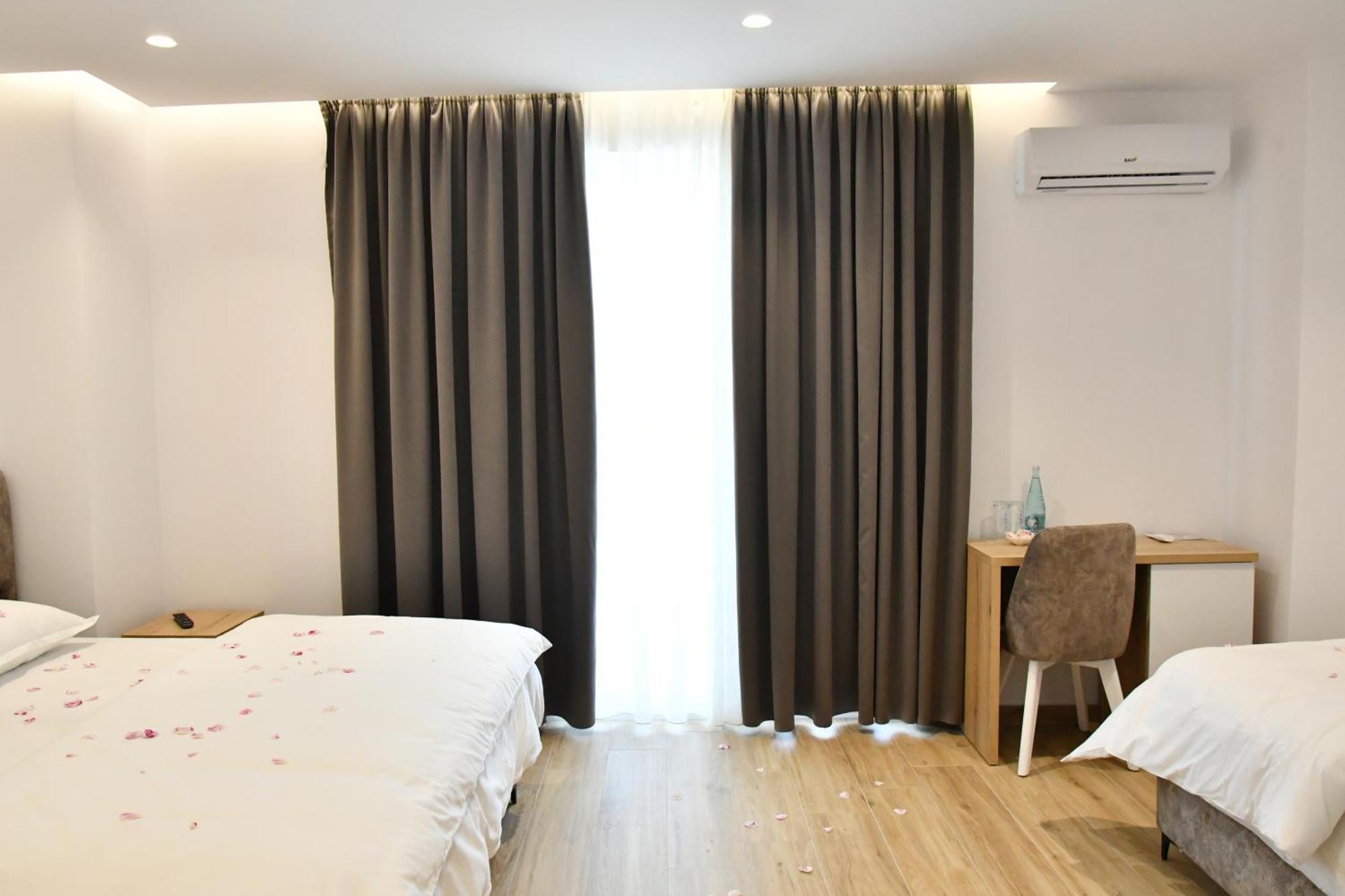 Elite Hotel