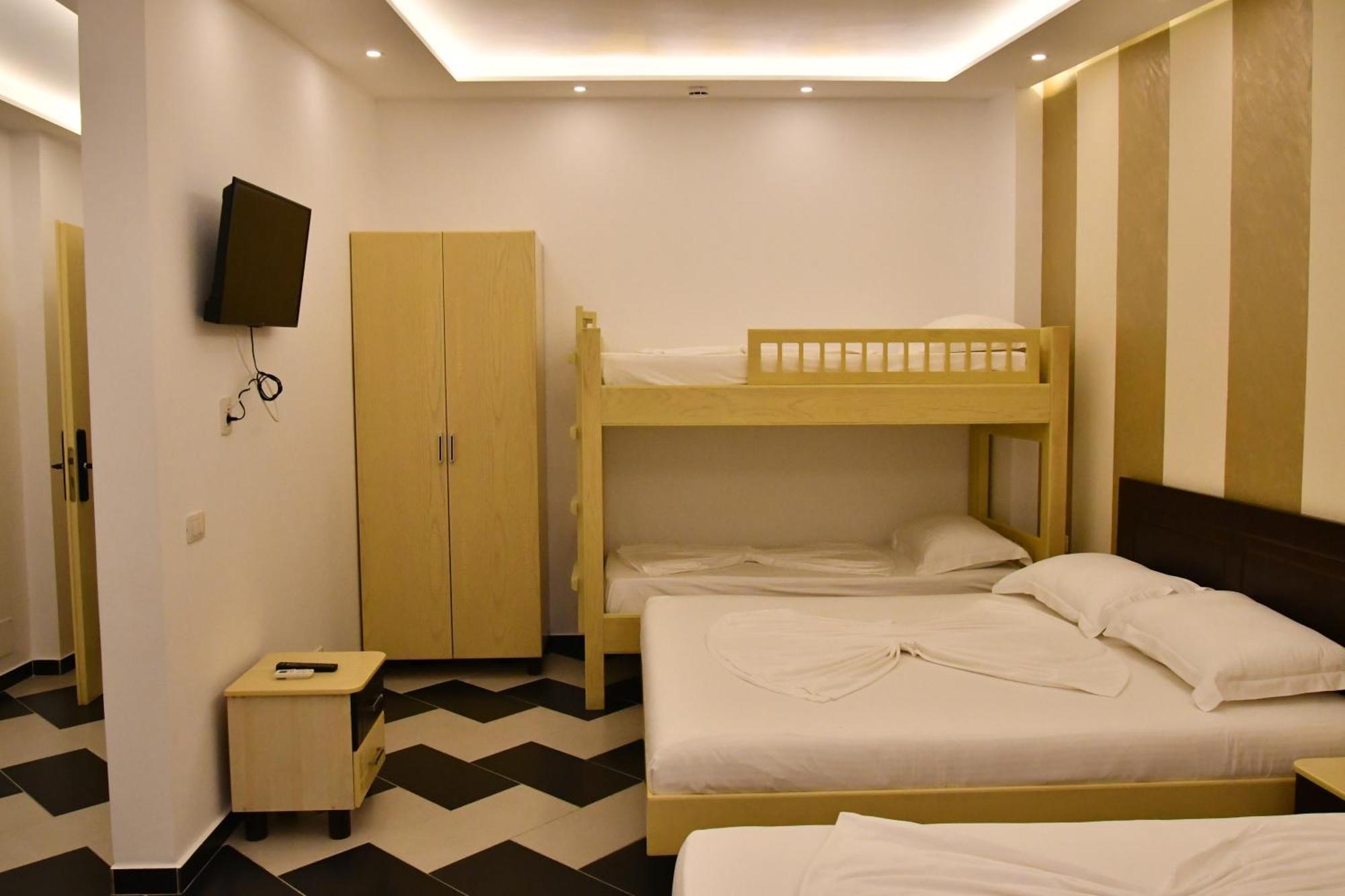 Hotel Elite Golem (Tirana)